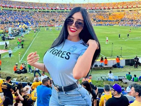 futbol y tetas